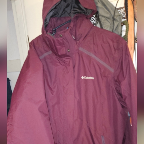 Columbia Jacket - Picture 5 of 8